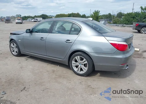 2009 BMW 528I xDrive z USA, uszkodzony, nr VIN WBANV13559C152840